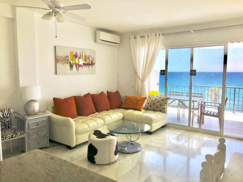 Beachfront Penthouse Super Fast WiFi