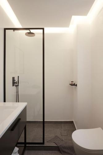 Superior Double Room with Urban View image 7
