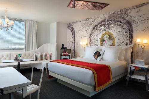 158272941 SAHARA Las Vegas