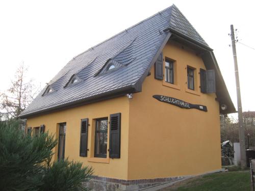 Exterior view, Schluchthausl in Lunzenau