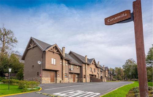 Three-Bedroom Townhouse