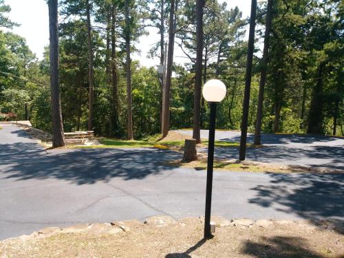 Traveler's Inn & Lodge - image 7