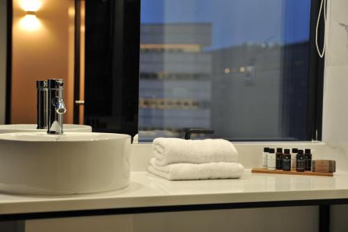 B4B Athens 365 - image 7