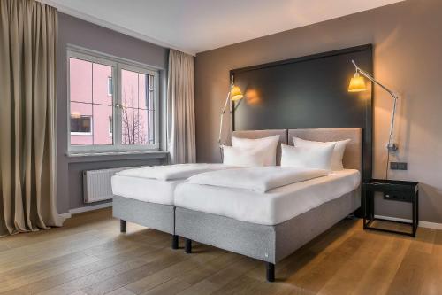 Best Western Hotel Goldenes Rad The 4-star Best Western Hotel Goldenes Rad offers comfort and convenience whether youre on business or holiday in Friedrichshafen. The hotel offers guests a range of services and amenities designed t