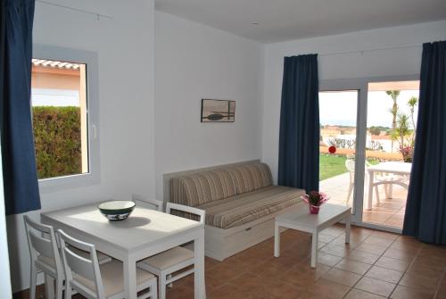 Apartamentos Mar Blau - image 4