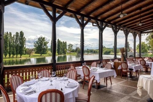 餐廳, Boutique Hotel Korana Srakovcic in 卡洛瓦克