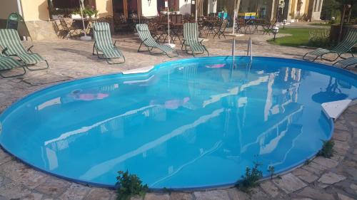 Úszómedence, Hotel Via Trayana in Sevlievo