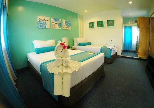 room detail thumbnail 2