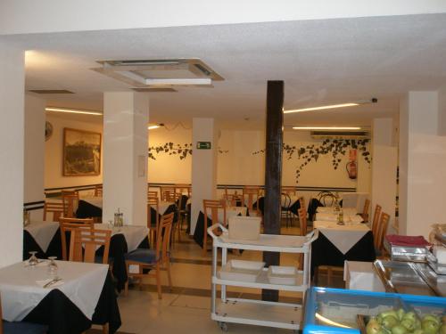 Hotel Mayna - image 7