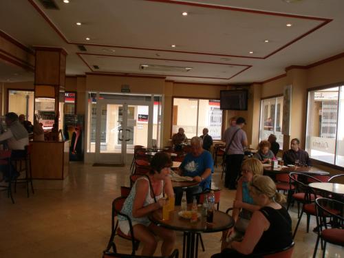 Hotel Mayna - image 10