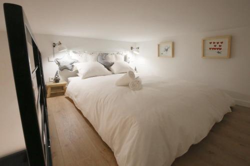 Moderno y reformado apartamento al lado del Museo, Madrid