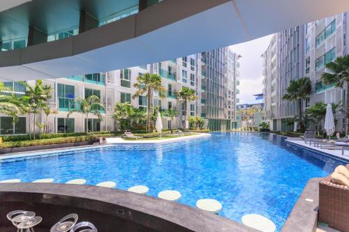 Amazing two-bedroom apartment in downtown Pattaya! Amazing two-bedroom apartment in downtown Pattaya!