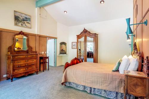 Sierra Bridge House - image 5