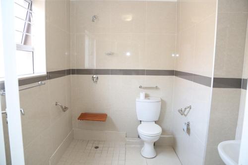Bathroom, The Royal Ushaka Hotel in Durban South
