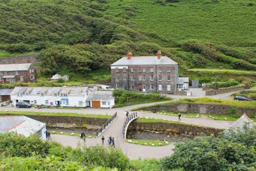 Bossy Castle, Boscastle, Cornwall