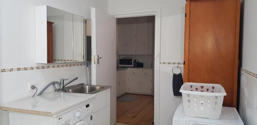 Unit in Marion in Brighton