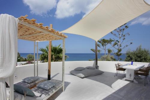 Sigalas Beach Hotel - image 10
