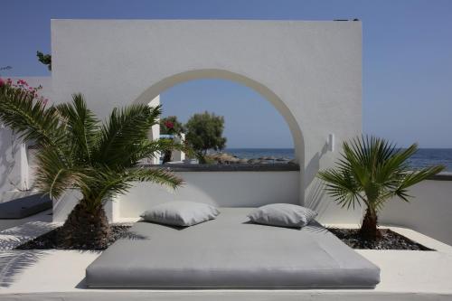 Sigalas Beach Hotel - image 7