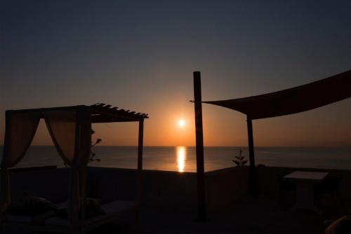 Sigalas Beach Hotel - main image