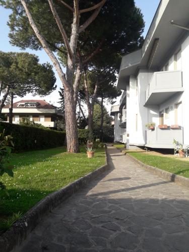  Casa Caterina a due passi dal mare in Marina di Massa