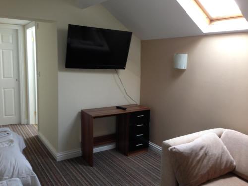 Ambrose Hotel - image 4