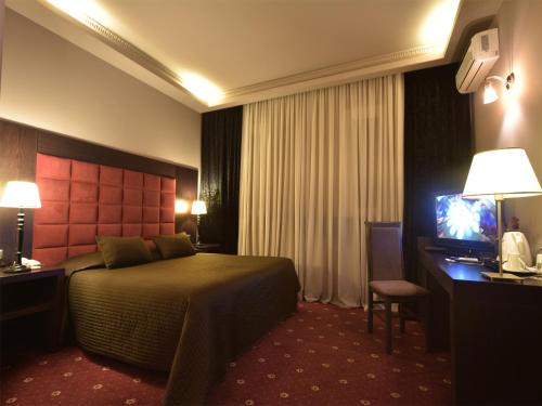 Hotel Doro City, Тирана (фото 5)