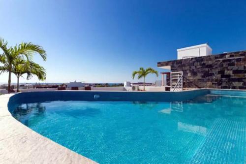 

Coral Suites Ocean View Rooftop