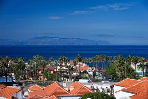 Apartment in Playa de las Americas 1 - Tap to explore photos