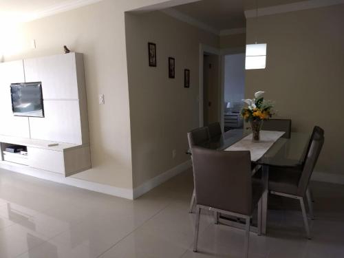 Apartamento 207, Edificio Kaluy in Praia Brava