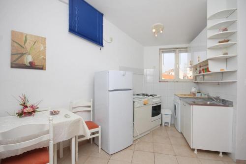Apartments by the sea Split - 5995, Split (Foto 10)
