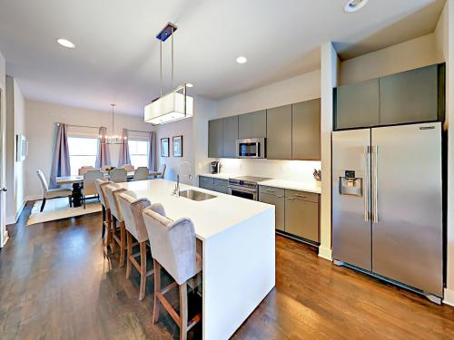 617 27th Avenue N Townhouse - image 8