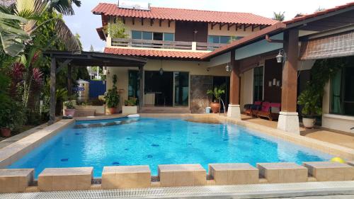 Melaka Beachfront Villa with Pool Melaka Beachfront Villa with Pool