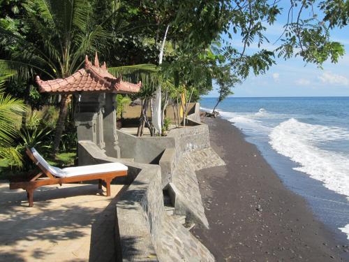 strand, Villa Selina in Singaraja