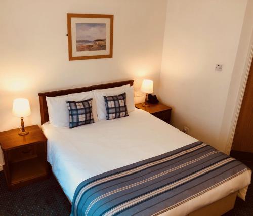 1 double bed