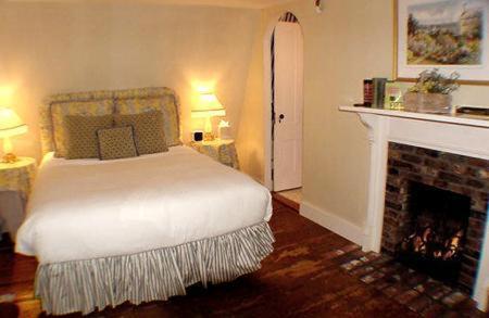 Clarkeston Inn – Newport, RI