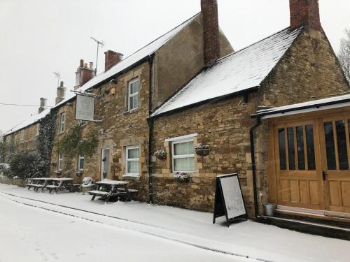 Viesnīcas āriene, The George & Dragon Country Inn in Seaton (Rutland)