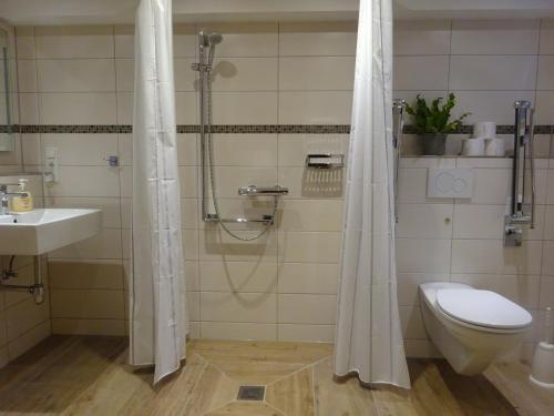 Bathroom, Ferienwohnung Irene Dorn // Andechs in Andechs