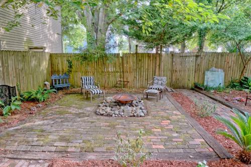 Downtown Savannah Oasis 4 Bed, 3 Bath