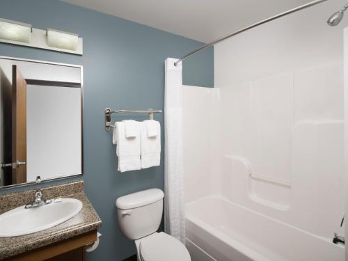 WoodSpring Suites Allentown Bethlehem - Photo 2