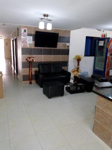 Hotel Tachiras near สนามบินนานาชาติปาโลเนโกร