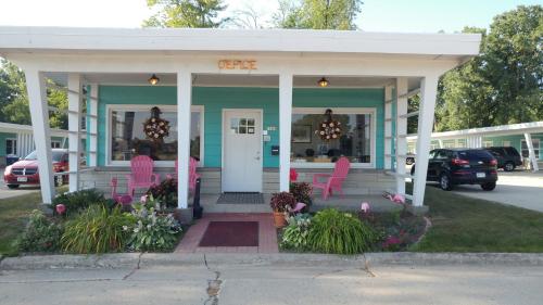 Motel 57 in Sturgeon Bay, USA
