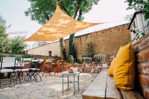 Hostel Multitude - main image