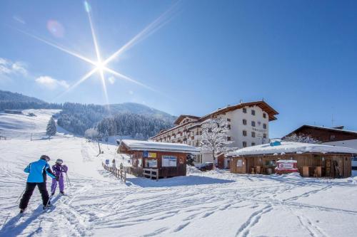 Landhotel Tirolerhof - Mai bis Mitte Juni kein Saunabetrieb, Oberau bei Hopfgarten im Brixental