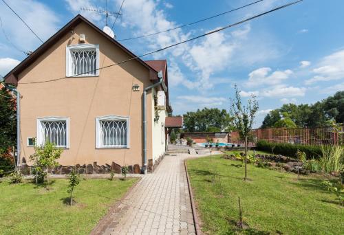 Ancsa House