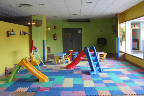 兒童俱樂部, 艾斯布蘭迪酒店 (Esplendid Hotel) in 布拉內斯