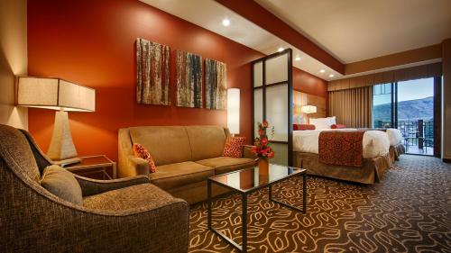 Best Western Premier Ivy Inn & Suites