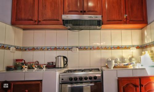 кухня, OkiDoki Cusco Hostal in Куско