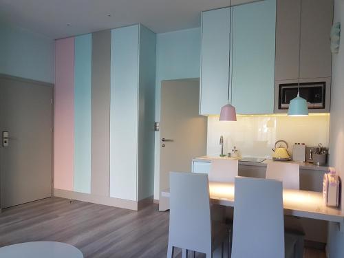 Ice Cream APARTMENTS