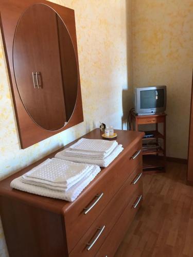 Mirella's House ViaVerona Room Type - Large Double Room