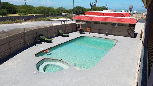Executive Inn Laguna Vista - image 8